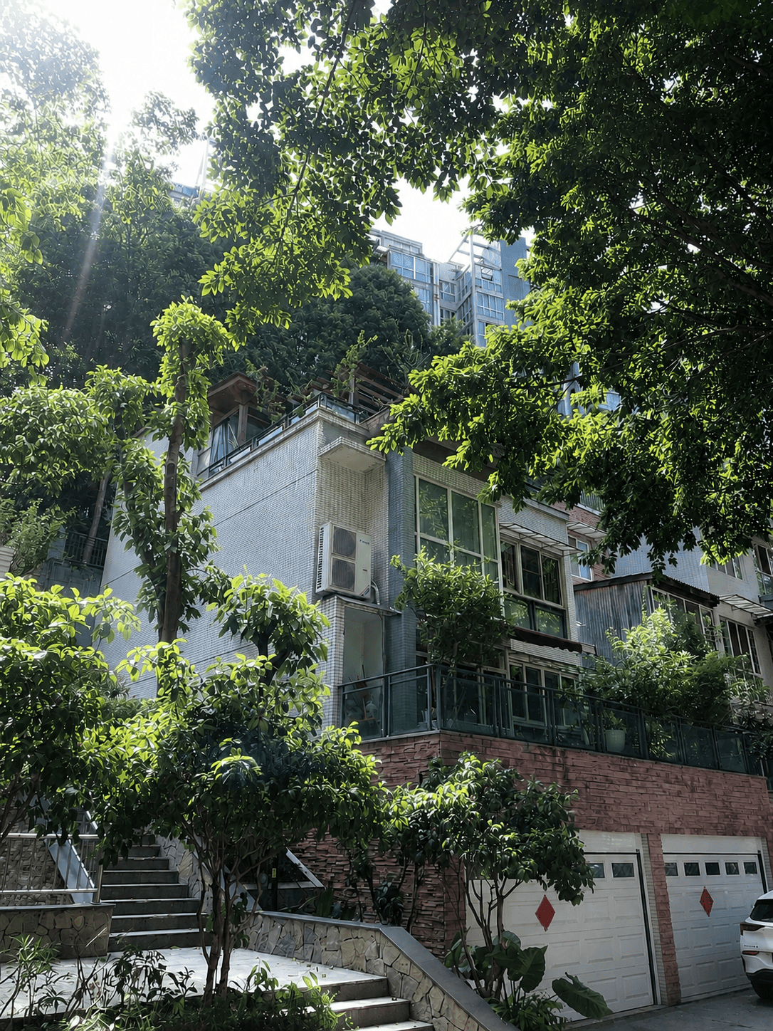 龙潭岛居岁月从容升级：小小岛老别墅加装蒂升悦行款电梯